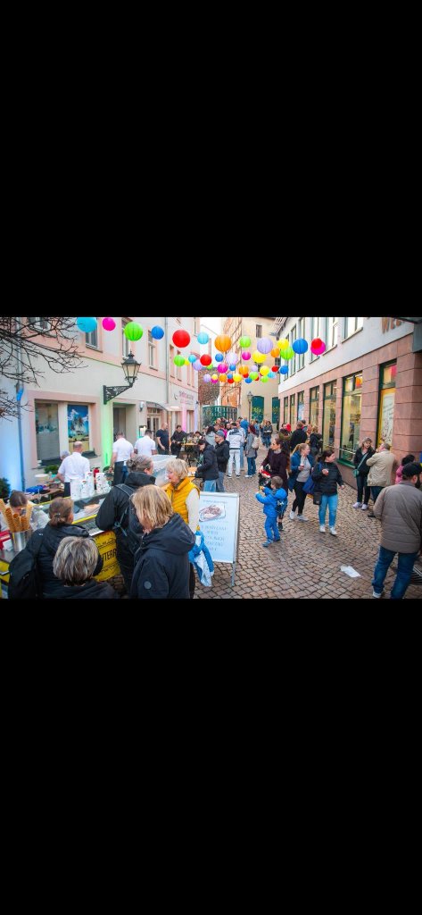 Abendlicher Straßenmarkt